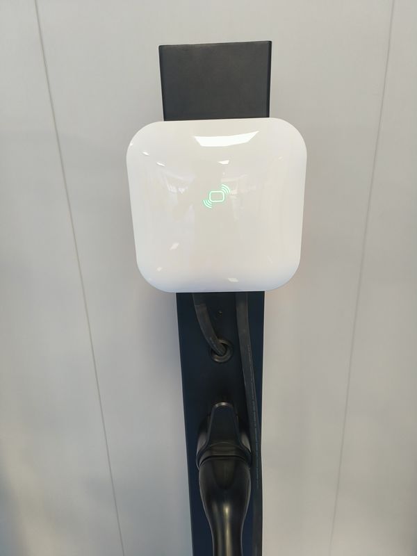 GBT Wallbox Ac Ładowarka elektryczna do samochodów EV Ładowarka czysta Typ2 3 Faza 11kw Dla Tesli